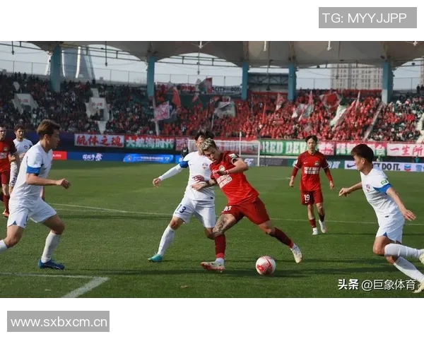 以防守为核心提升团队整体竞争力探索创新战术体系与实践经验 以防守为核心提升团队整体竞争力探索创新战术体系与实践经验